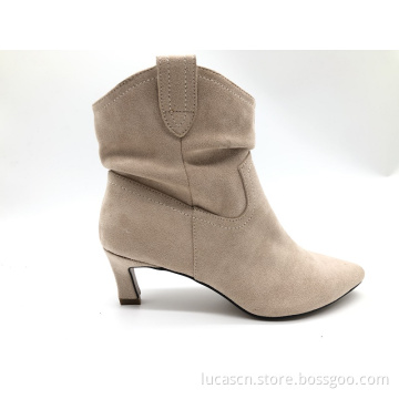 Customized Ladies Pointed Toe Kitten Heel Ankle Boots